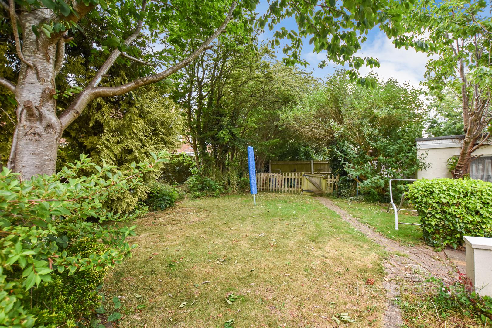 Homefield Gardens, Tadworth The Local Agent